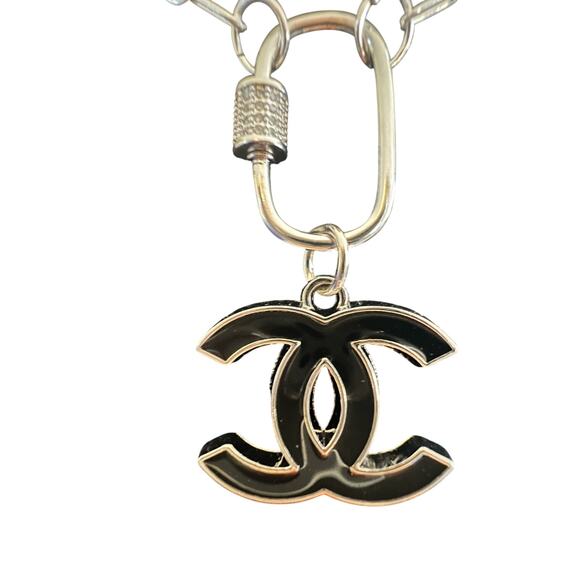 Chanel Silver & Black CC Pendant Paper Clip Carabiner Necklace (CHXX030) - Picture 2 of 4